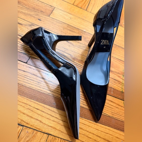 Zara Glossy Black Heels - Picture 2 of 6